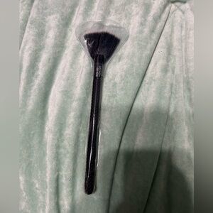 moda brush • pro highlight brush | bmx-150